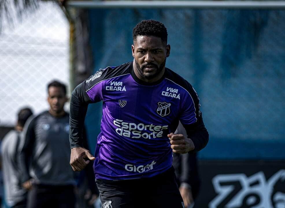 Ceará x Mirassol: onde assistir, escalações e clima do duelo pelo Brasileirão. Imagem: Felipe Santos Ceará SC