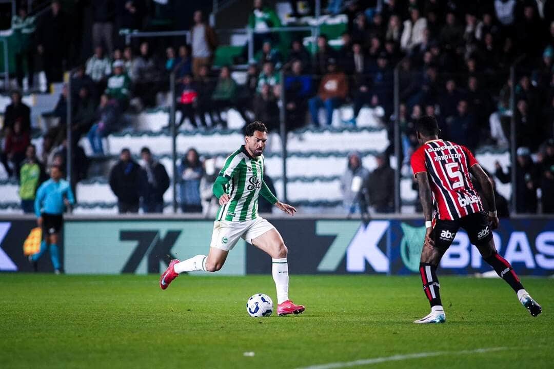 Bahia x Juventude: Onde assistir ao vivo, escalações e tudo sobre o duelo da 17ª rodada do Brasileirão 2025. Imagem: Fernando Alves ECJ