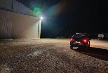 Jovem de 16 anos alegou medo de agressão após ser repreendido por passar o dia no celular e se recusar a ajudar nos afazeres da casa; caso não resultou em representação