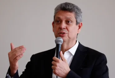 Governo defende justiça para sistema tributário sem alta de imposto
