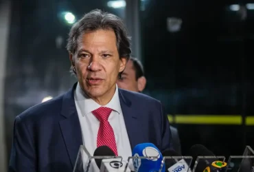 Haddad defende judicialização para manter aumento do IOF