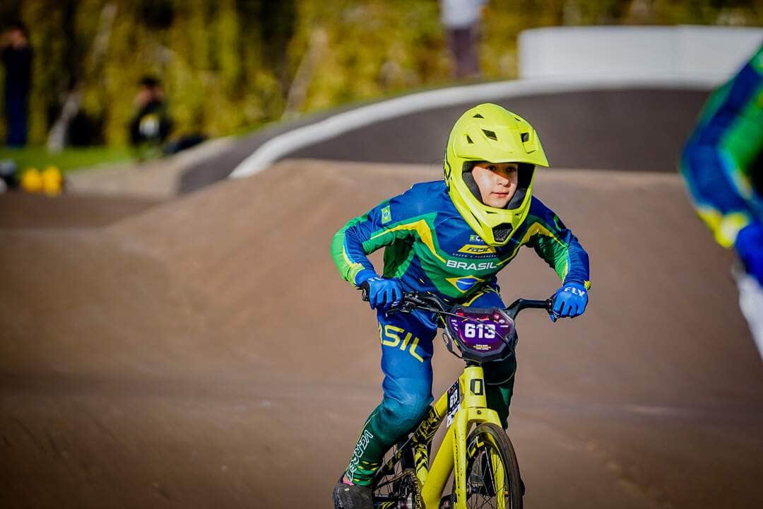 Manuelly Rios brilha no BMX e se prepara para desafio internacional na Argentina