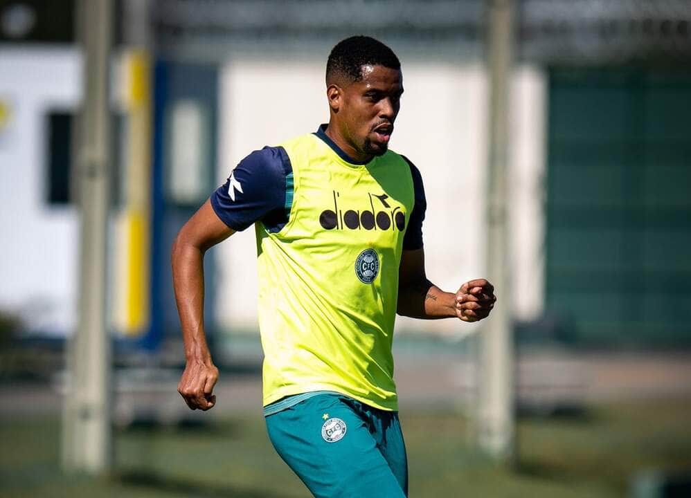 CRB x Coritiba hoje ao vivo: onde assistir, escalações e tudo sobre o jogo da Série B. Imagem: JP Pacheco Coritiba