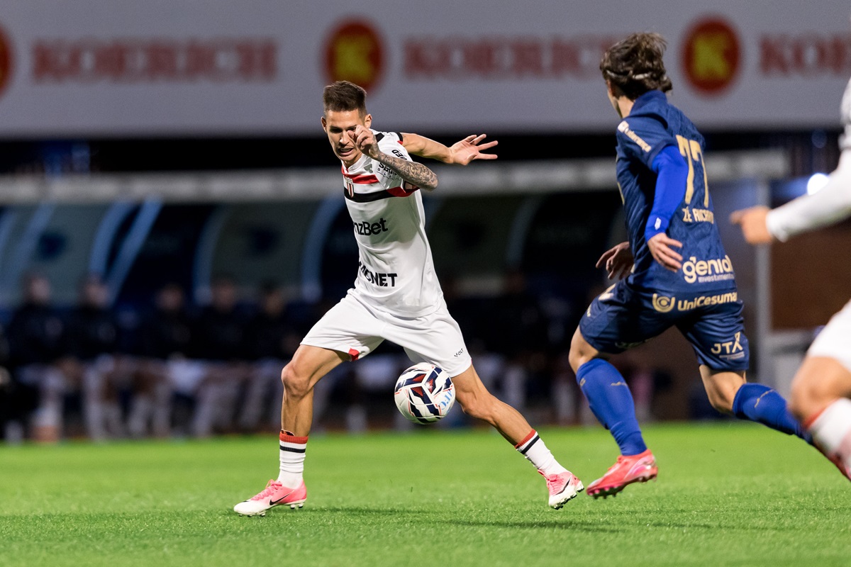 Botafogo-SP x América-MG: Onde assistir AO VIVO, escalações e tudo sobre o duelo de desesperados na Série B. Imagem: Léo Piva Agência Botafogo Divulgação