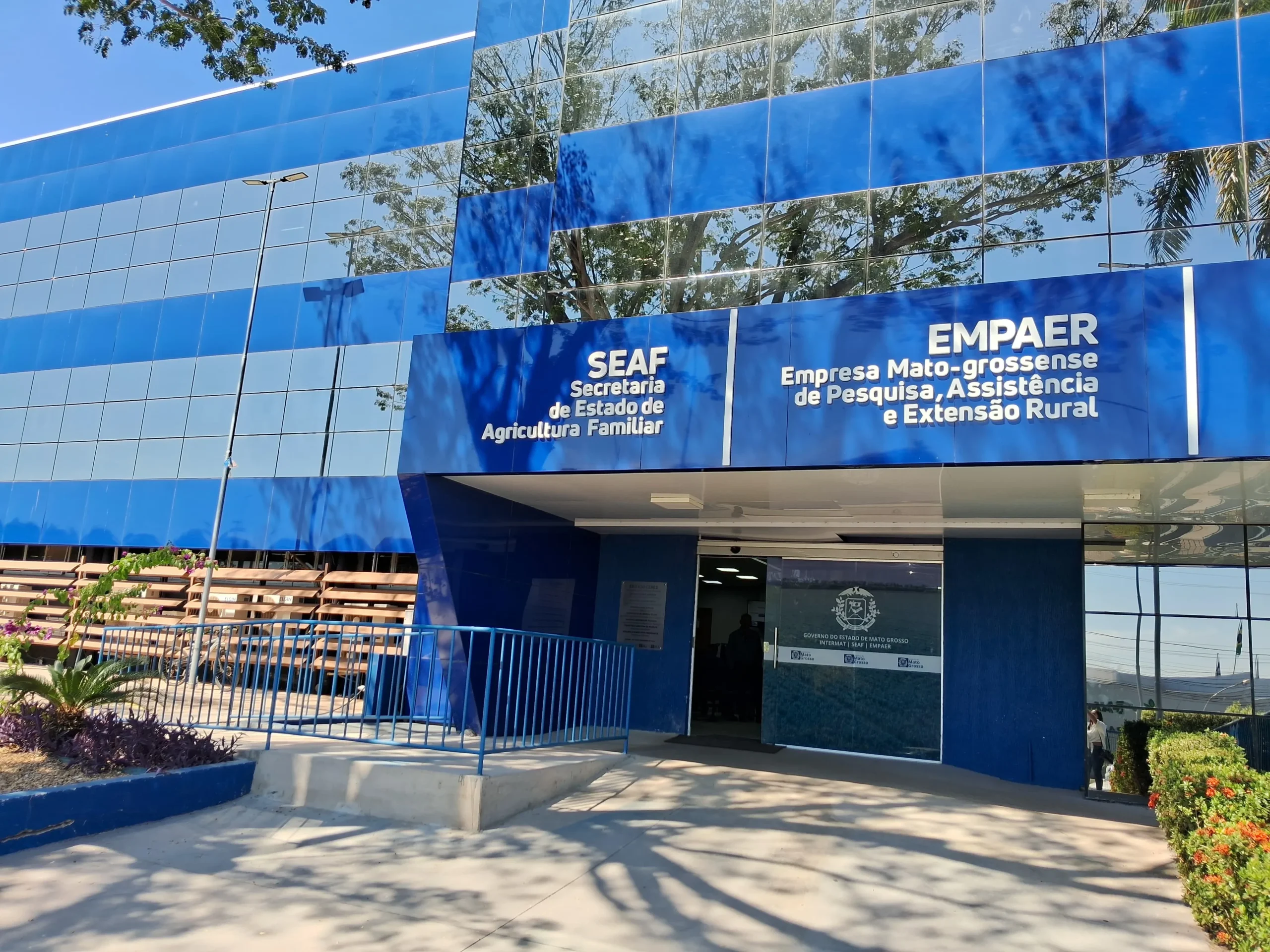Fachada da Secretaria de Estado de Agricultura Familiar (Seaf) e Empaer
