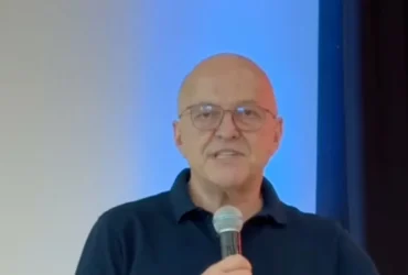 Vice-governador Otaviano Pivetta discursa sobre segurança pública e o Programa Tolerância Zero em Mato Grosso. Créditos: otavianopivetta/Instagram.