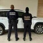 Ação conjunta da Polícia Federal e Receita Federal cumpre 16 mandados de busca e apreensão; esquema teria como base o comércio ilegal de eletrônicos em Cáceres