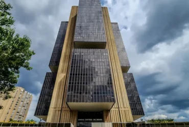 Polícia investiga ataque hacker que comprometeu reservas bancárias