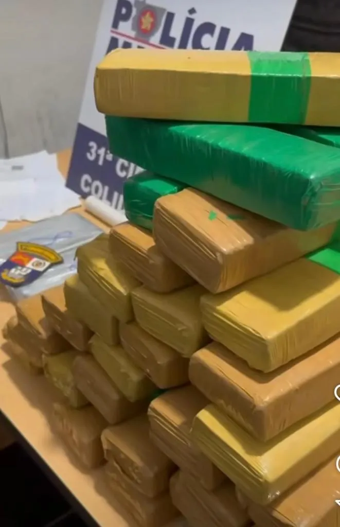 Polícia apreende drogas e captura dois suspeitos durante operação