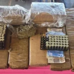 Polícia apreende drogas e armas durante prisão de quadrilha em Lambari D'Oeste