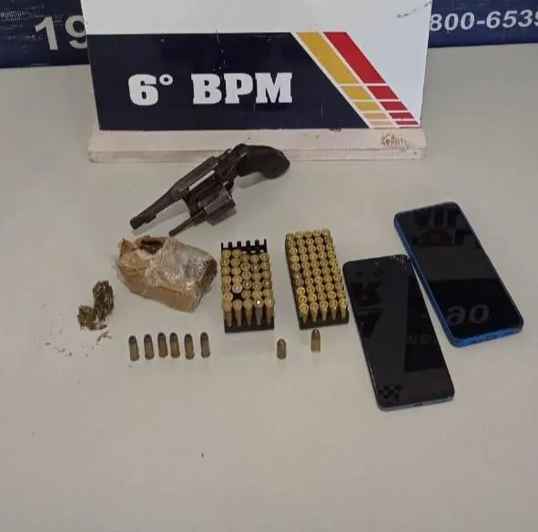 Polícia intercepta facção e apreende arma com 89 munições em Cáceres