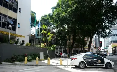 Policiais são presos no RJ por segurança privada ilegal