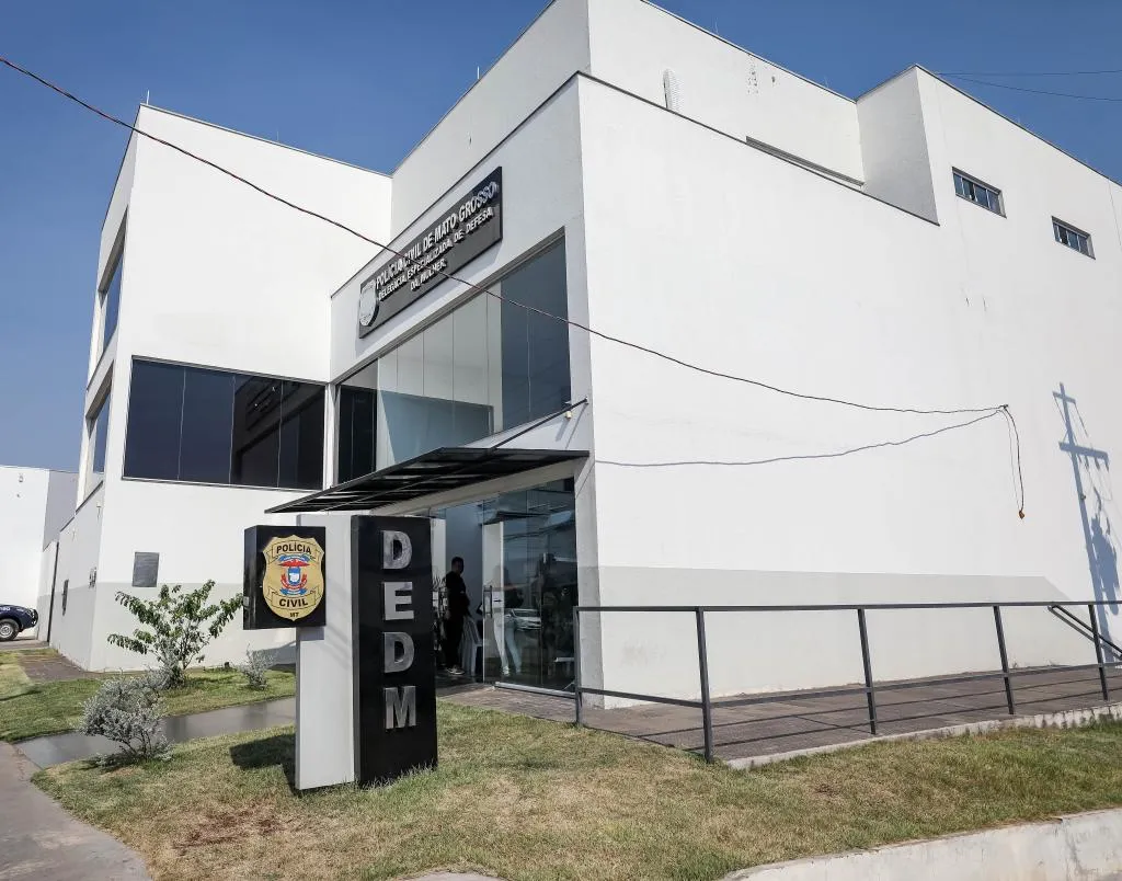 Violência exposta: mulher revela 31 anos de abuso em mercado