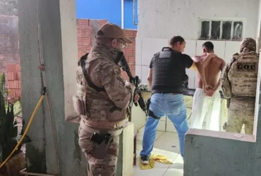 Polícia prende suspeito por homicídio e violência doméstica