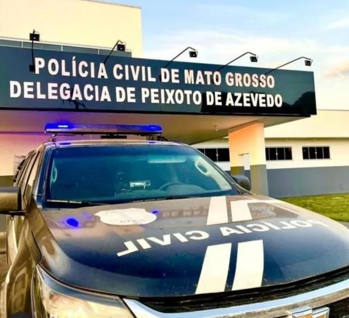 Polícia flagra armazenamento ilegal de madeira em operação ambiental em Peixoto de Azevedo