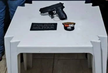 Polícia prende dupla por ameaça com simulacro em padaria