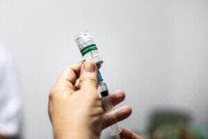 Estado já aplicou mais de 32 mil doses em 2025 e atinge 80% de cobertura vacinal entre meninas de 9 a 14 anos; Cuiabá, Rondonópolis e Várzea Grande são prioritárias na nova fase da campanha