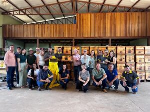 Sinop entrega 250 kits a apicultores para fortalecer a produção local de mel