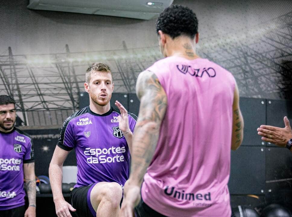 Cruzeiro x Ceará: Onde assistir, análise e escalações para o confronto da Série A 2025. Imagem: Wellerson Gomes Ceará SC