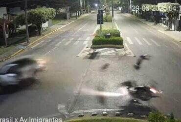 Jovem sofre fraturas graves em acidente e é abandonado pelo motorista em Sorriso