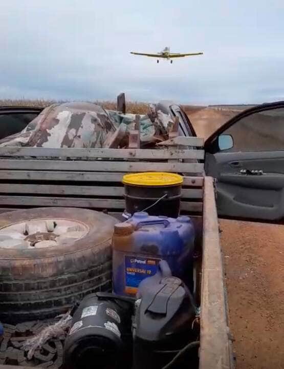 Avião agrícola atinge caminhonete durante decolagem e mata funcionário em fazenda de Itanhangá
