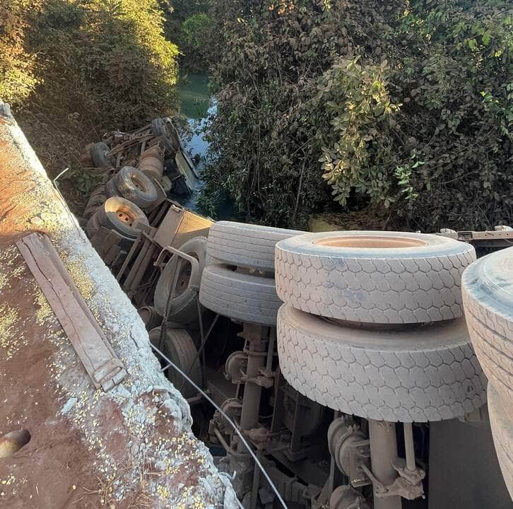 Acidente ocorreu na tarde desta quinta-feira (3), em estrada que liga o município ao Pontal do Verde; vítima foi identificada como Neudi Piontkoski, de aproximadamente 50 anos