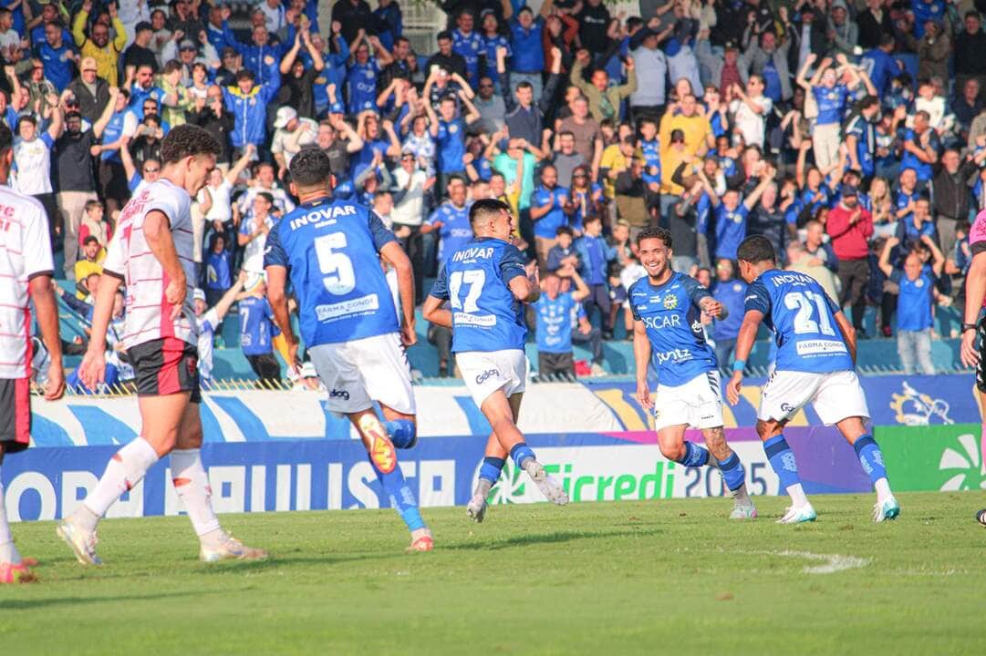 São José x Portuguesa Santista: duelo decisivo da Copa Paulista com transmissão ao vivo. Imagem: Rodrigo Lopes/SJEC