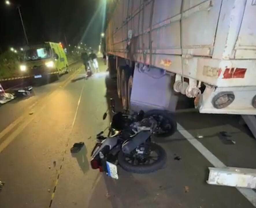 Motociclista morre após colidir com carreta estacionada na via marginal da BR-163 em Sinop
