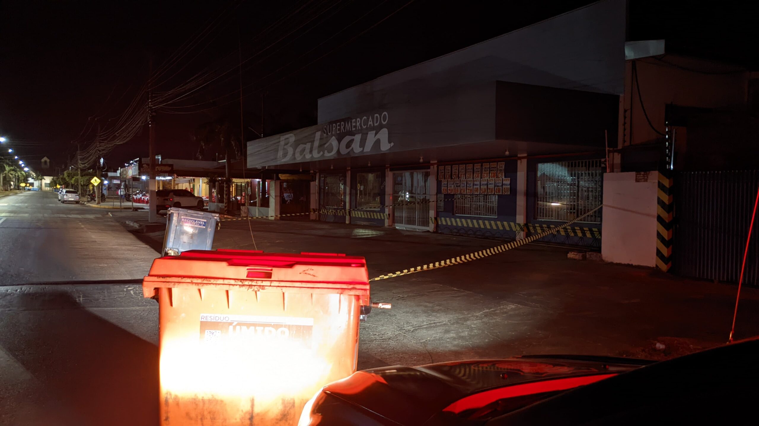 GCMs isolaram área e acionaram concessionária de energia após constatarem risco iminente na Avenida Mato Grosso