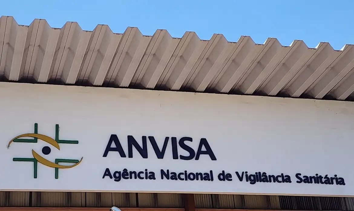 Anvisa determina recolhimento de alimentos por segurança