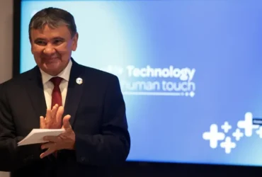São Paulo (SP), 31/07/2025 - Ministro do Desenvolvimento Social e Combate à fome, Wellington Dias, visita as instalações da ATENTO e participa de assinatura de Protocolo de Intenções para adesão ao Pr