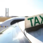Fim da taxa de taxímetro garante economia para taxistas