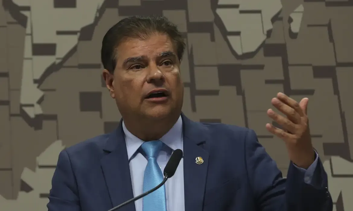 O relator e autor do relatório final da CTENORTE, senador Nelsinho Trad, durante pronunciamento na Comissão Temporária do Senado sobre a Criminalidade na Região Norte