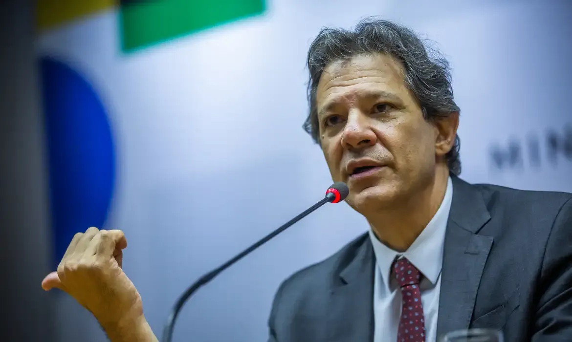 Ministro Haddad defende aumento de impostos para bets no Brasil