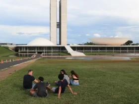 Senado cria comissão para fortalecer diálogo com Congresso dos EUA