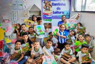 Com índice de 73,53% de crianças alfabetizadas no 2º ano, município se destaca no cenário nacional e atribui avanço à formação continuada de professores, avaliações regulares e ações pedagógicas baseadas em evidências