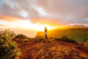 Lua com Saturno - por CenárioMT / Canva