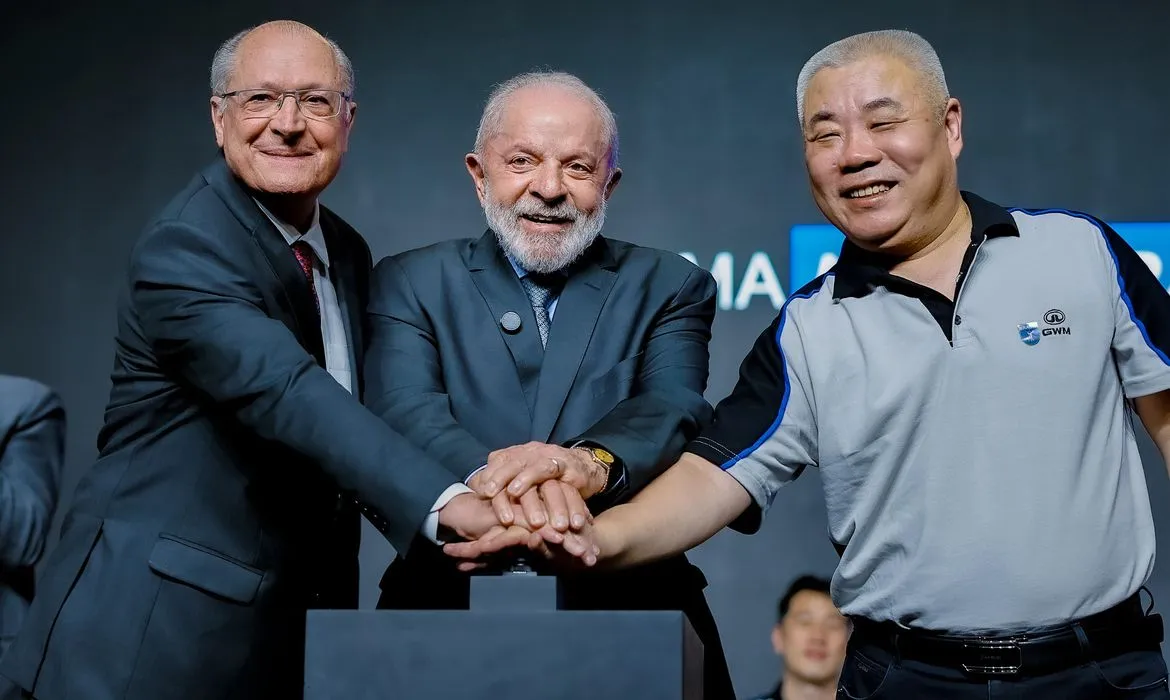 Lula destaca importância da China em inauguração de montadora no Brasil