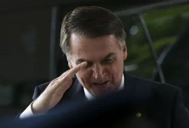 Bolsonaro movimentou R$ 30,5 milhões em um ano, aponta relatório da PF