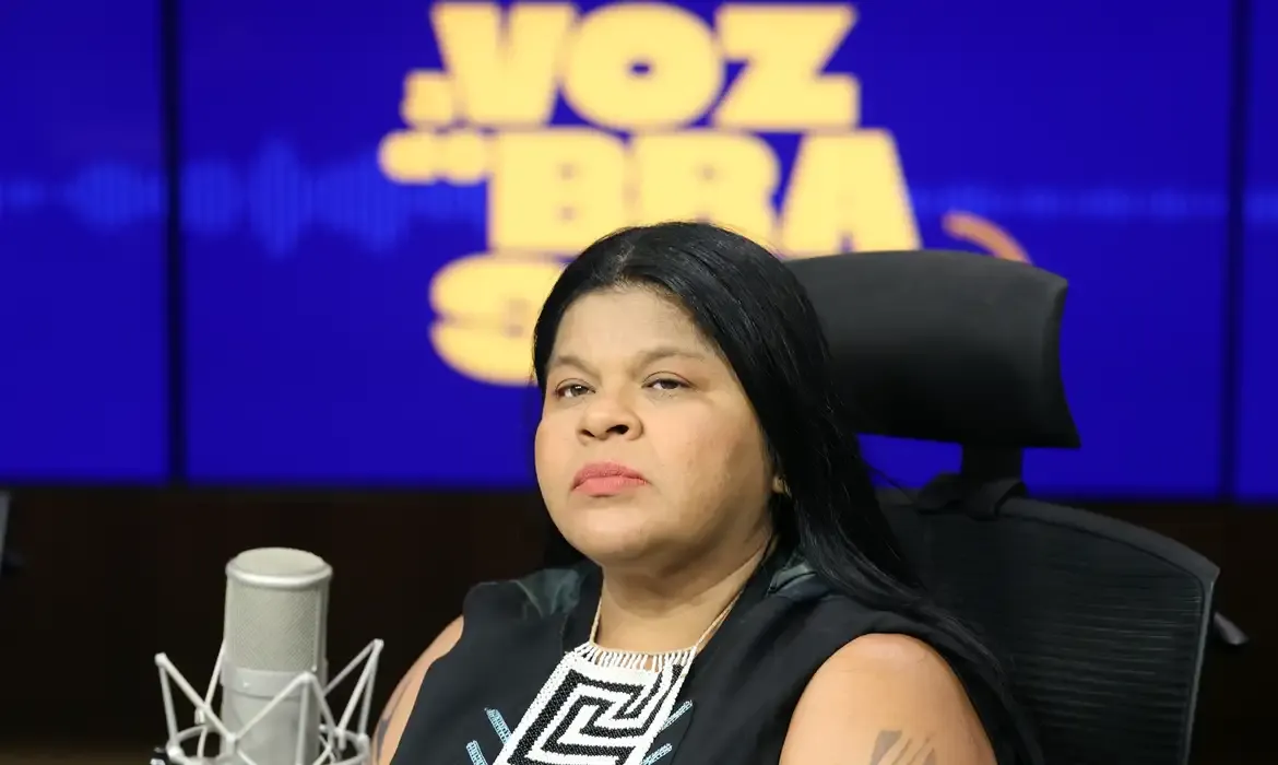 Brasília (DF) 05/08/2025 - Sônia Guajajara, ministra dos Povos Indígenas, participa do programa A Voz do Brasil. Foto: Valter Campanato/Agência Brasil