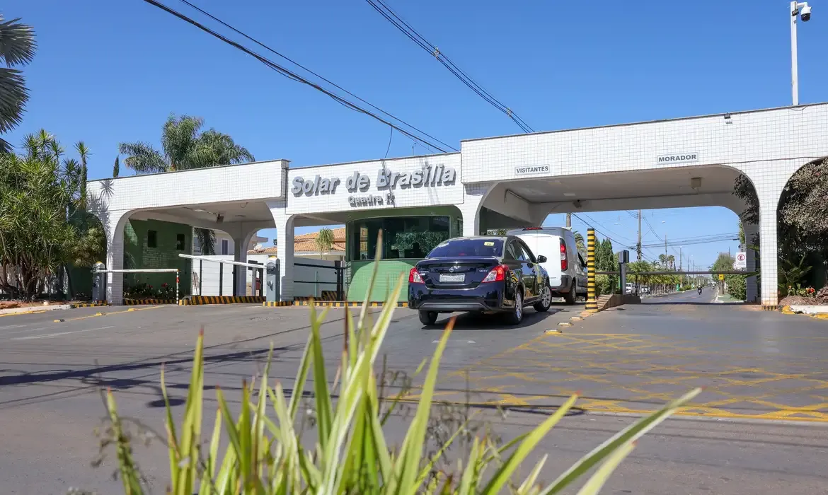 PGR se posiciona contra presença de agentes da PF na casa de Bolsonaro