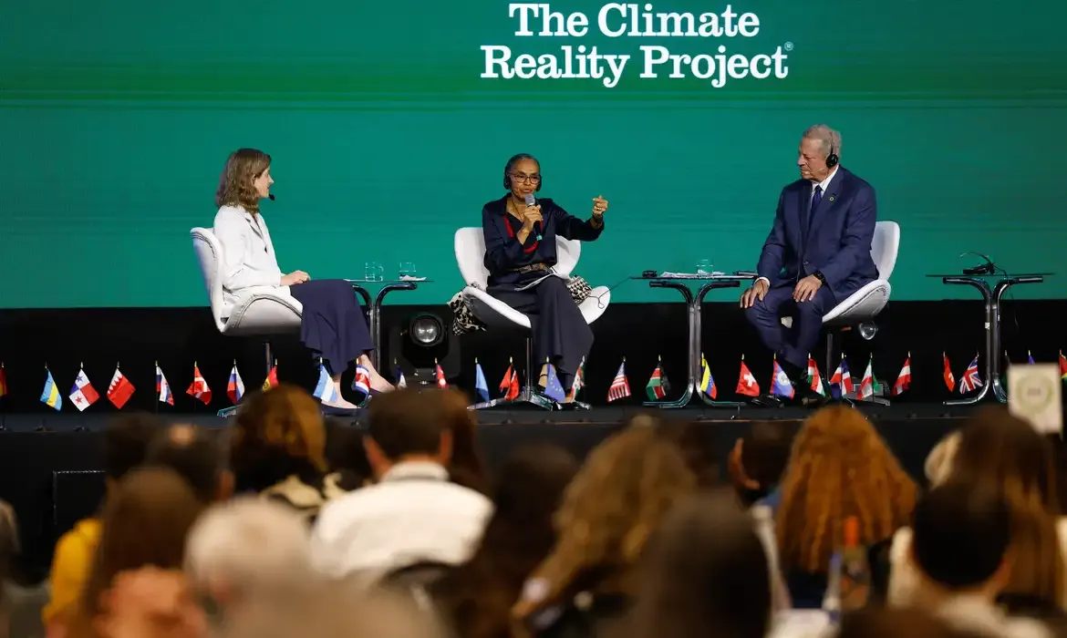 Marina Silva defende implementação urgente das metas climáticas na COP30