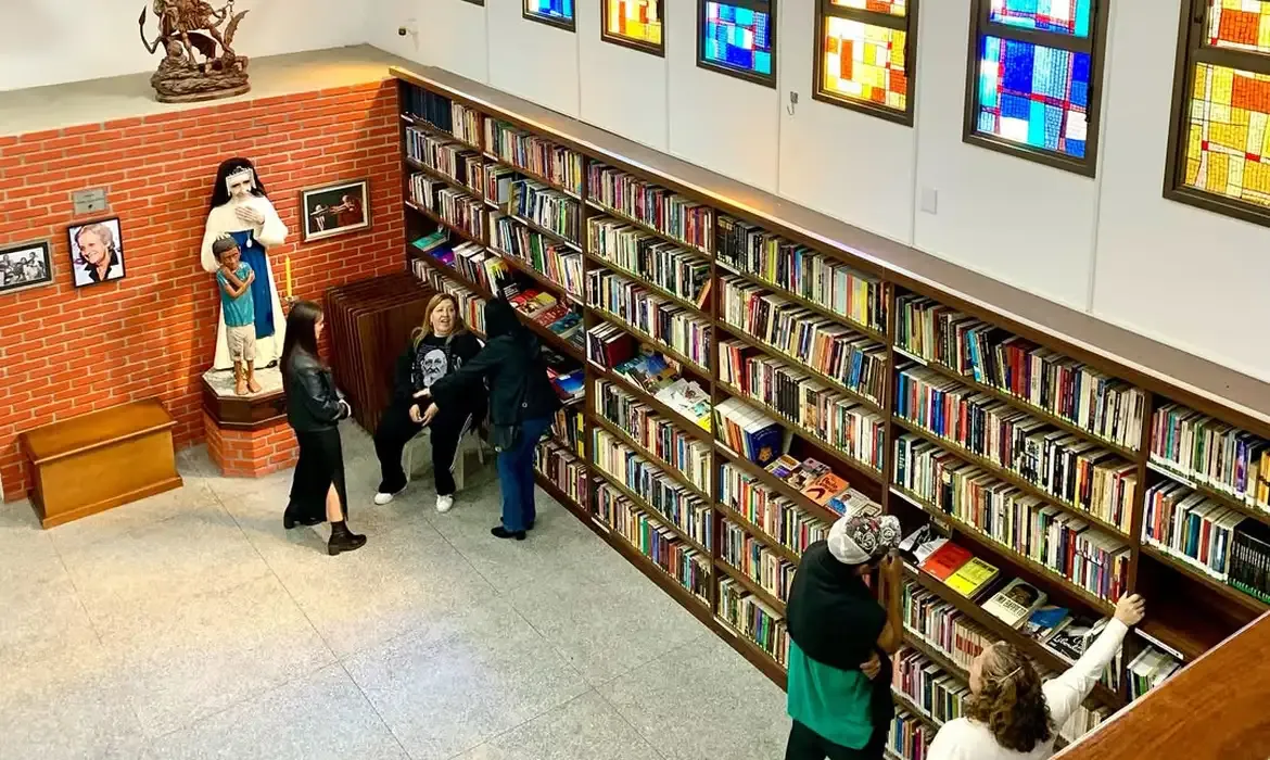 São Paulo (SP), 01/08/2025 - Inauguração da Biblioteca da Pastoral do Povo de Rua. Foto: padrejulio.lancellotti/Instagram