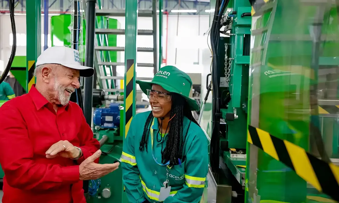 Biocombustível de macaúba impulsiona agricultores em Minas Gerais