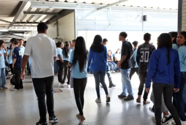 Pé-de-Meia paga sexta parcela a estudantes nascidos em setembro e outubro