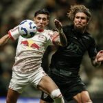 Bragantino x Internacional: Onde assistir ao vivo, prováveis escalações e panorama do duelo pela 19ª rodada do Brasileirão 2025. Imagem: Ari Ferreira/RB Bragantino