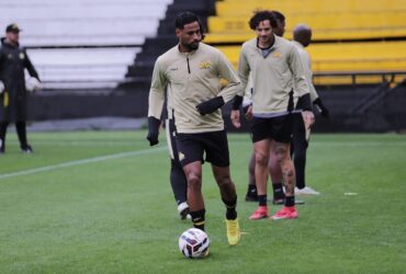 Remo x Criciúma: onde assistir ao vivo, escalações e detalhes da Série B. Imagem: Celso da Luz/Criciúma