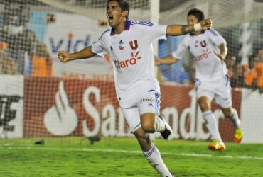 Universidad de Chile x Independiente: onde assistir, escalações e clima do jogo decisivo na Sul-Americana. Imagem: Divulgação La U