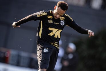 Santos x Vasco ao vivo: Tudo sobre o duelo pela 20ª rodada do Brasileirão. Imagem: Raul Baretta/Santos