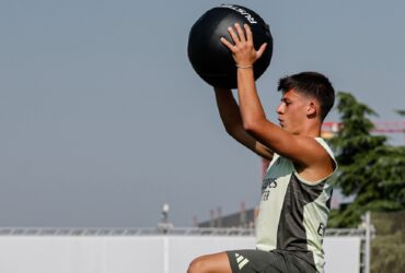 Real Madrid x Osasuna: onde assistir ao vivo, escalações e tudo sobre a estreia na LaLiga 2025/26. Imagem: Divulgação Real Madrid